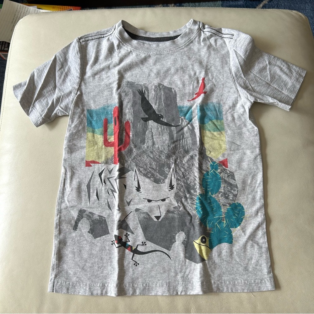 Tea Collection Gray Short Sleeve Tee with Animal Graphic